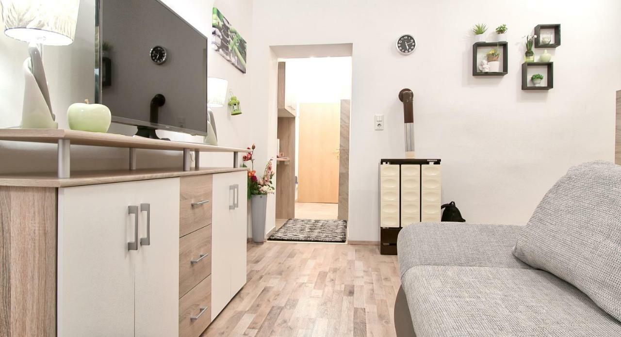 Spongebob Apartment Vídeň Exteriér fotografie